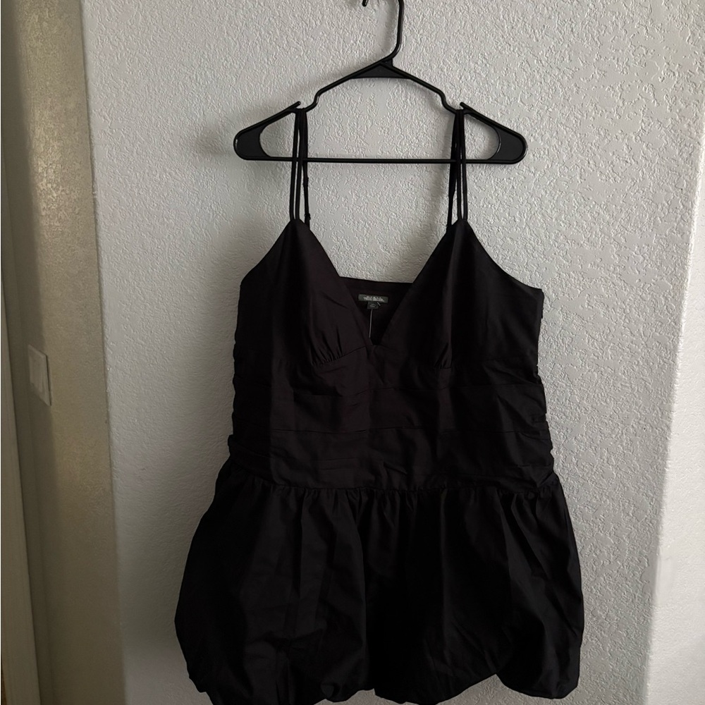 Black short puff dress